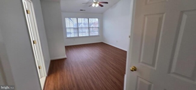 Building Photo - 20544 Blue Heron Terrace