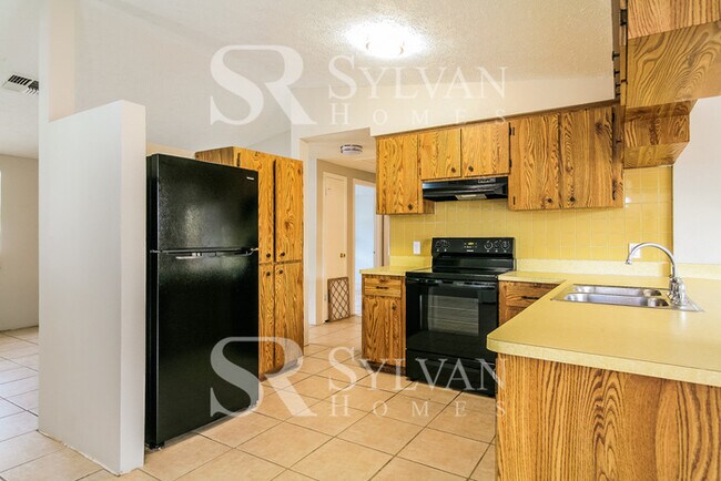 Building Photo - The Lifestyle You Deserve.