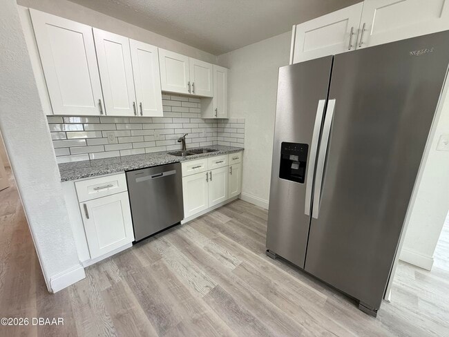 Building Photo - 157 15th St