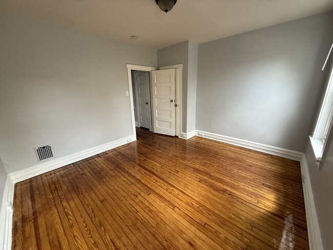 Building Photo - 156 Eutaw Ave