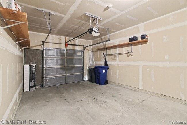 Building Photo - 47547 Ormskirk Dr