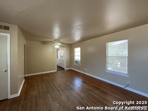 Building Photo - 2000 W Mistletoe Ave