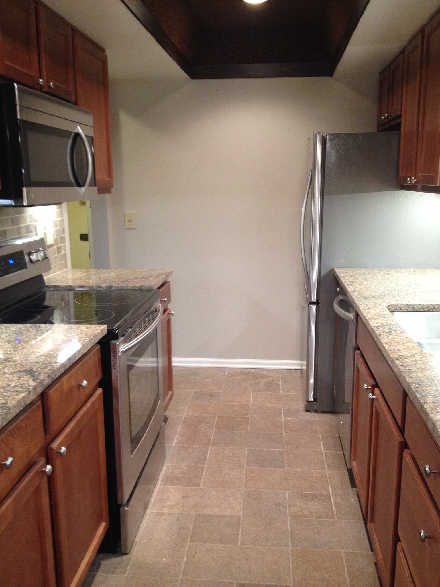 kitchen - 991 Manor Ln