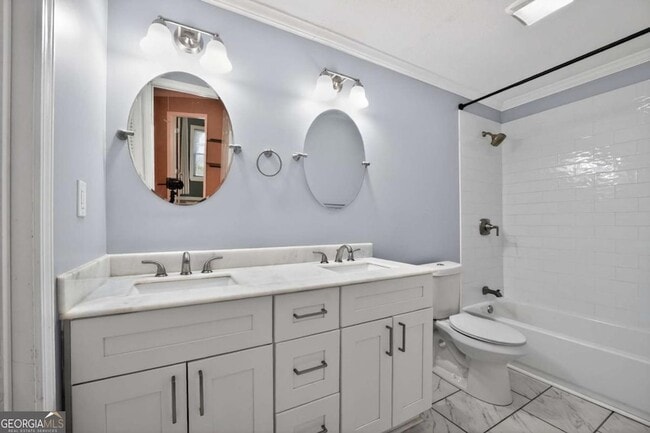 Building Photo - 871 Hargis St SE