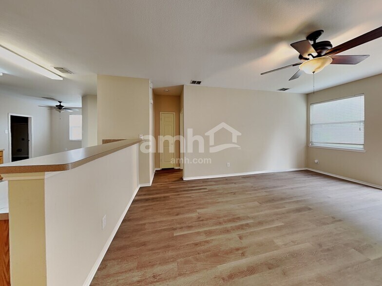 Building Photo - 1941 Wild Horse Way