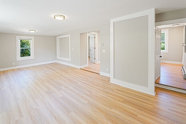 Building Photo - rent to own newly renovated condo
