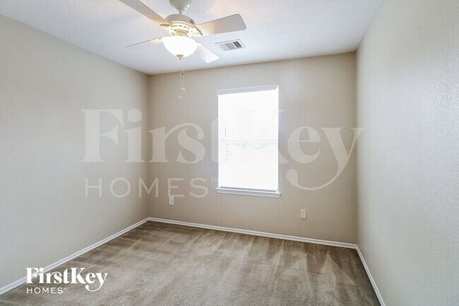 Building Photo - 15919 Arapaho Bend Ln