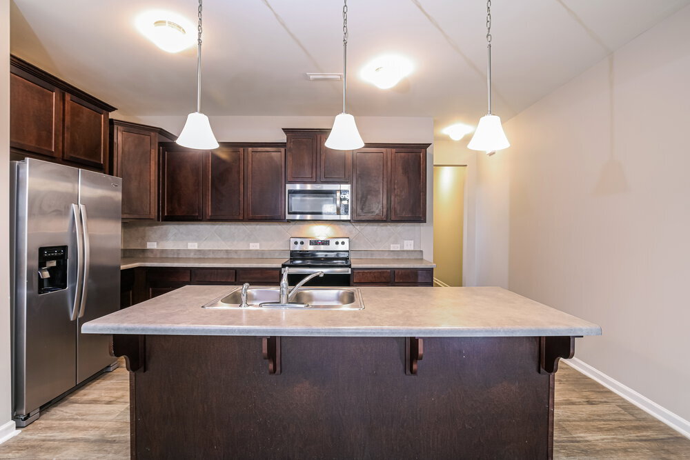 Building Photo - 559 Green Willow Cir