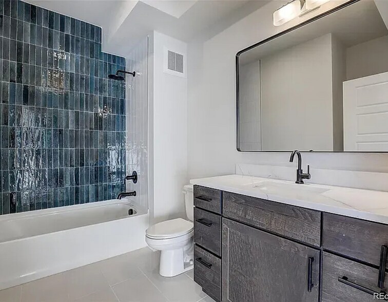 Building Photo - 1208 Quitman St