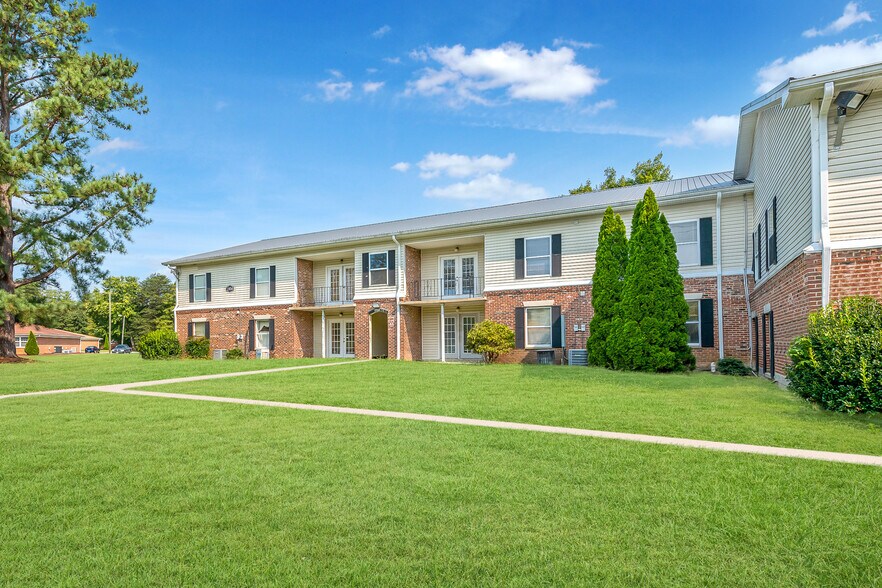 The Venue Apartment Homes 1900 Morningside Dr Burlington NC 27217