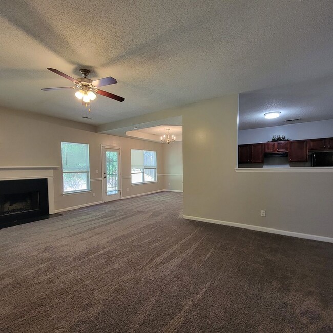 Building Photo - Newer Home For Rent 2 Story - Just Like Br...