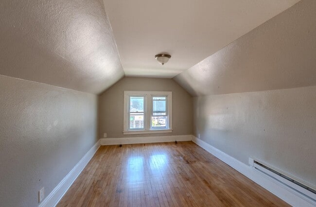 Building Photo - 3107 S 12th St