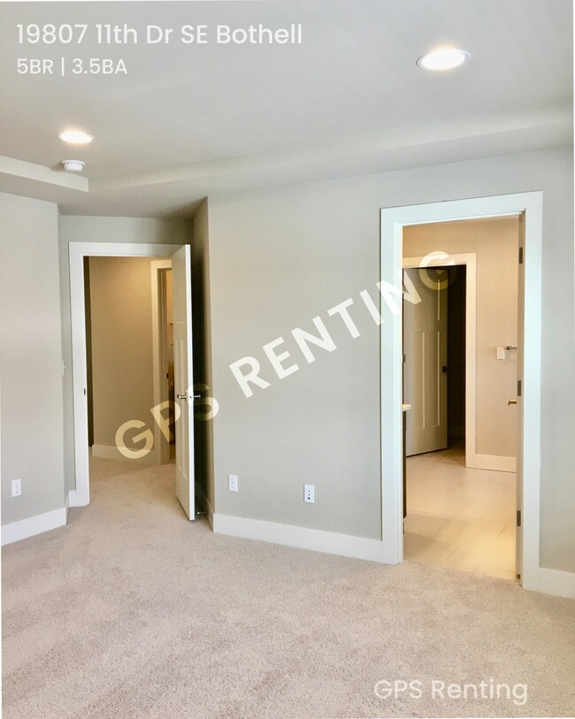 Building Photo - 19807 11th Dr SE