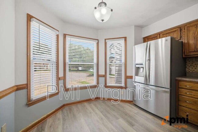 Building Photo - 202 Stonehall Ct