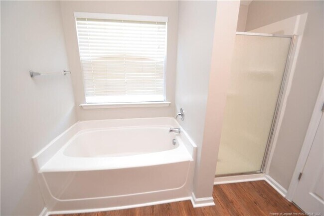 Building Photo - 1428 Cricket Ridge Dr