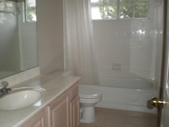 Building Photo - 5817 Taylor Draper Cove