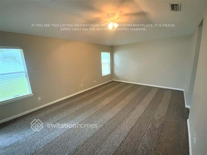 Building Photo - 3675 Blue Wing Ct