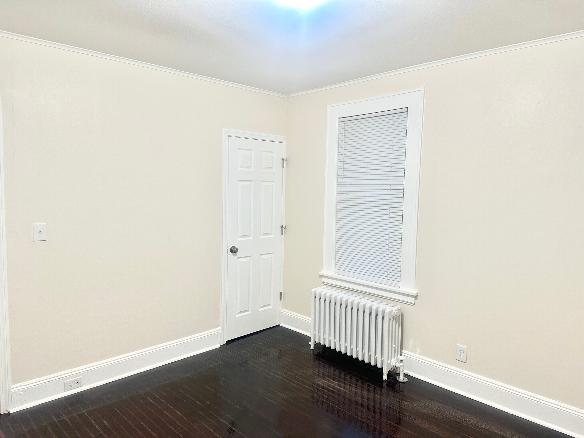 Building Photo - 69 Tremont Ave