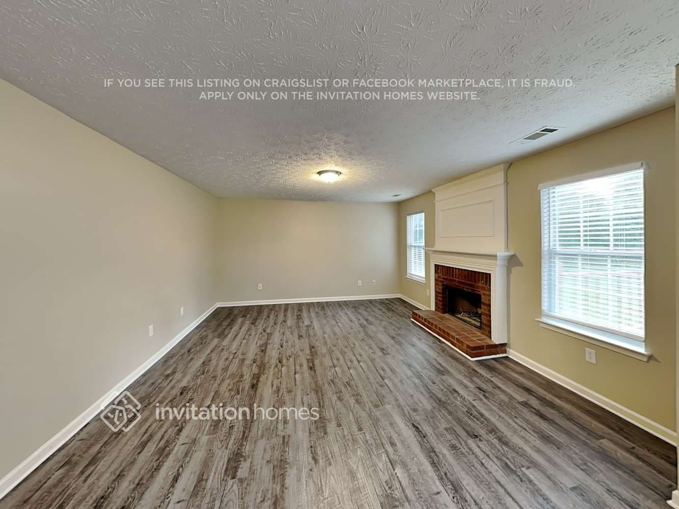 Building Photo - 1480 Redberry Cir