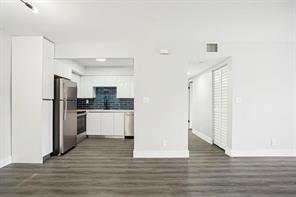 Building Photo - 3244 NW 84th Ave