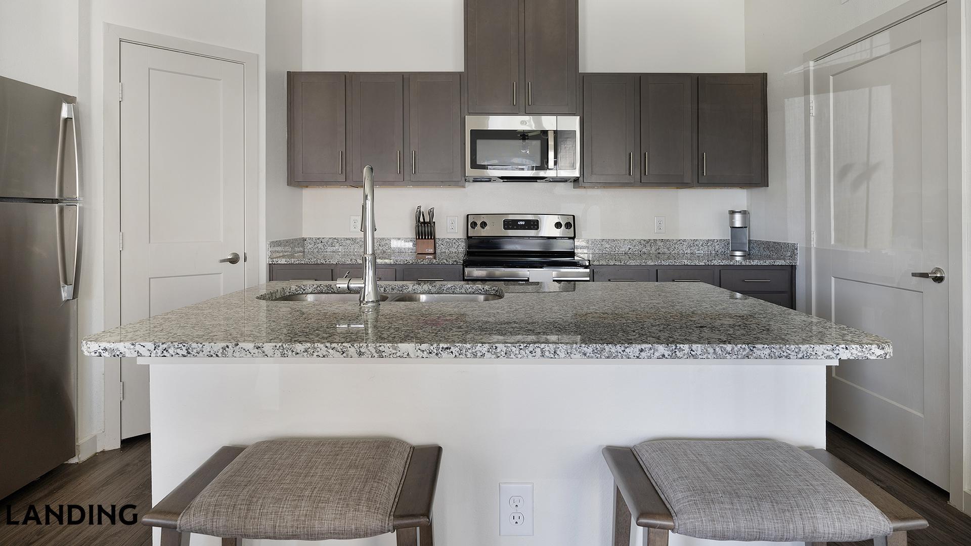 Building Photo - 2825 Main St