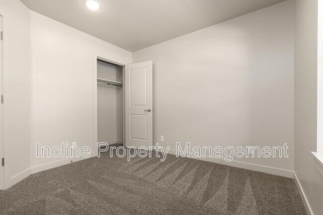 Building Photo - 6159 Winding Wy