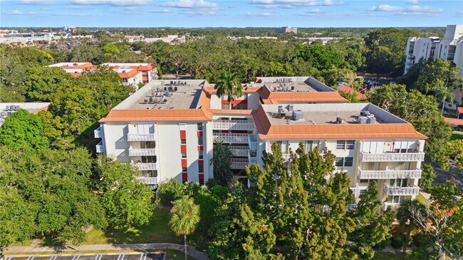Building Photo - 2630 Pearce Dr