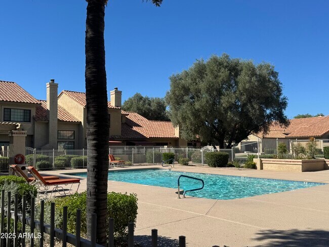 Building Photo - 7960 E Pepper Tree Ln