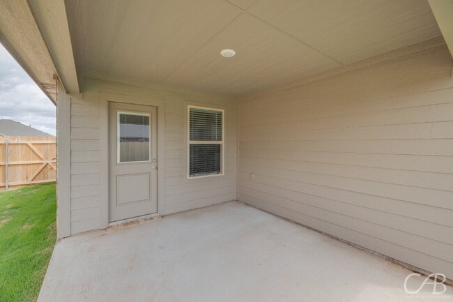 Building Photo - For Lease