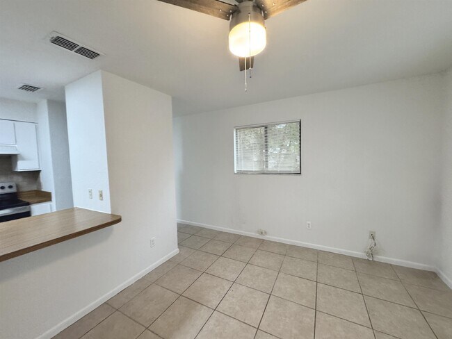 Building Photo - 3825 Osprey Cir