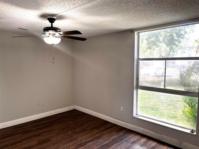 Building Photo - 8351 Sands Point Blvd