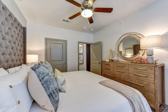 Building Photo - 329 E Colorado-153.07