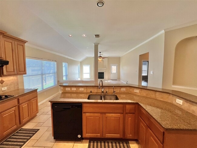 Building Photo - 11712 Summer Brook Ct