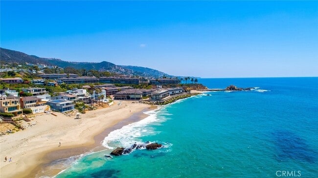 Building Photo - 7 Blue Lagoon