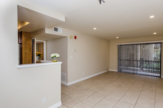 Building Photo - 22100 Burbank Blvd