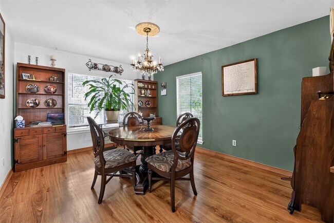 Building Photo - 11024 Meadow Rue St