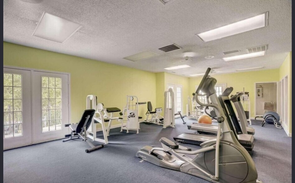 Building Photo - 1708 Wingate Way