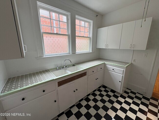 Building Photo - 3681 Hedrick St