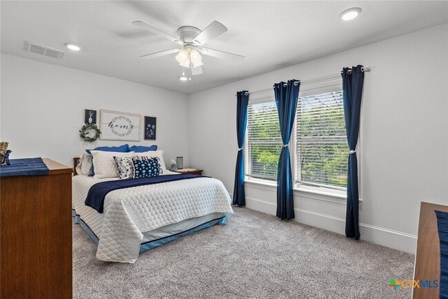 Building Photo - 1605 Alta Vista Loop