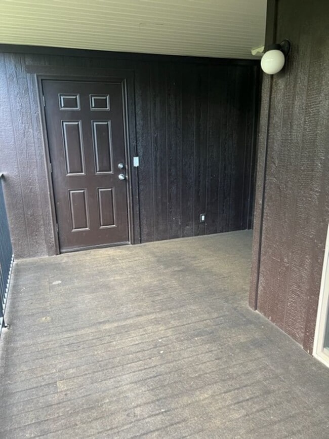 Building Photo - 4642 S 1900 W