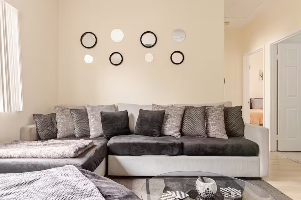 Building Photo - 4218 Dalton Ave