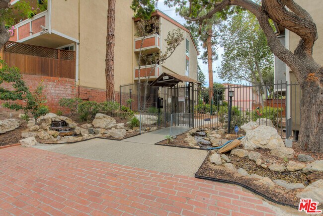 Building Photo - 6375 Green Valley Cir