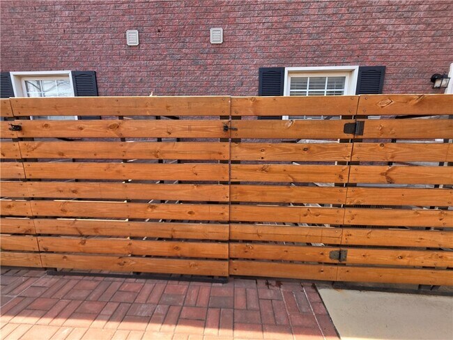 Building Photo - 2404 SE Jayel Terrace