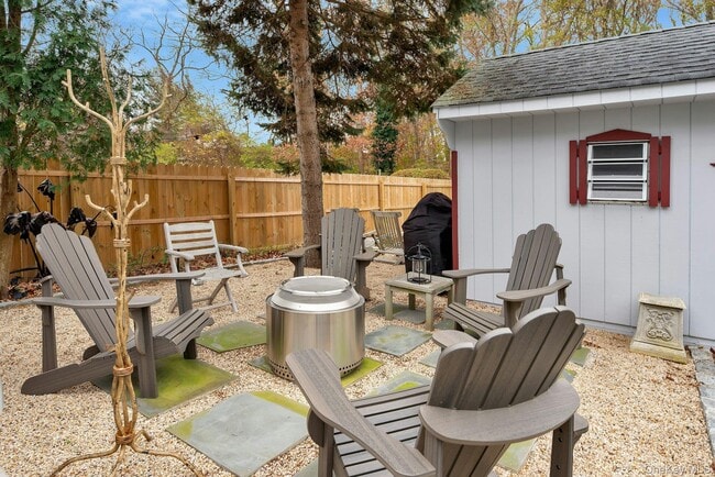 Building Photo - 25 Miami Ave