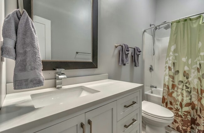 Building Photo - 1310 Jimmy Williams Rd