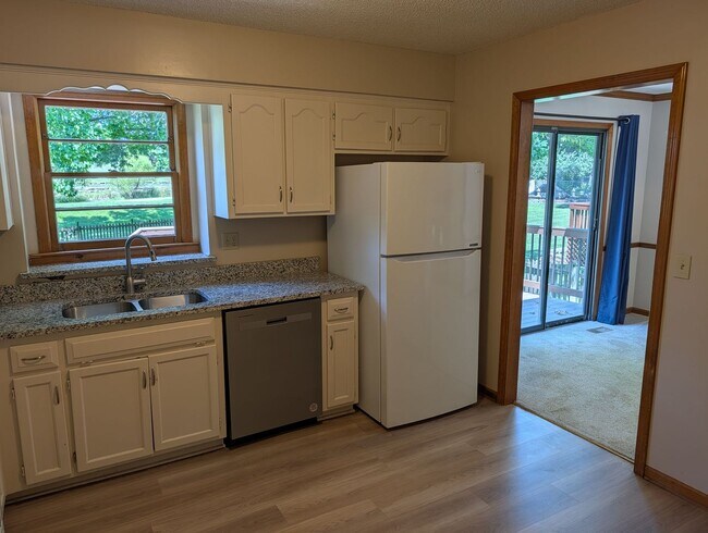 Building Photo - 11616 Oakmont St