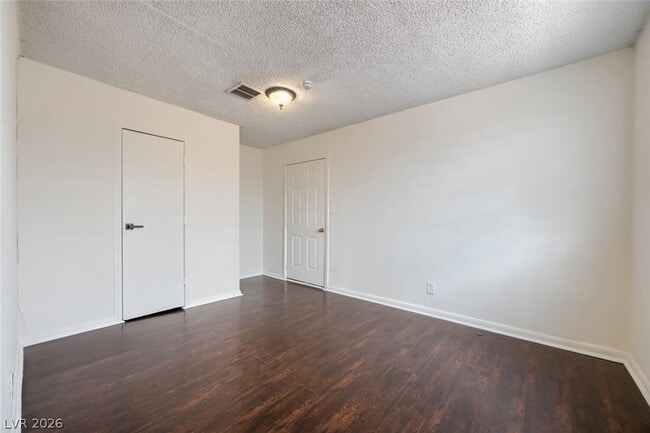 Building Photo - 6512 Evergreen Ave