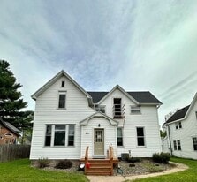 Building Photo - 531 Cochrane St