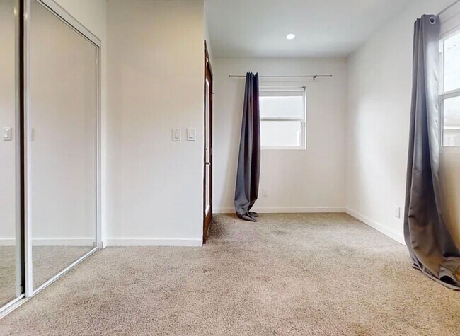 Building Photo - 3629 Marmion Way