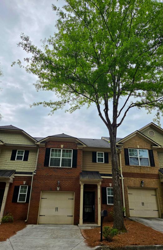 Building Photo - 4247 Youngstown Cir